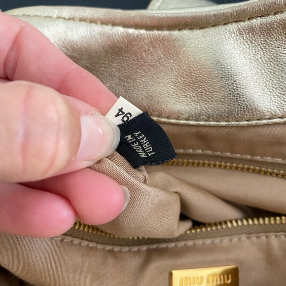 Authentic MIU MIU gold metallic leather puffer bag - Picture 7 of 8